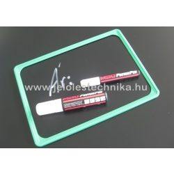 Fekete műanyag tábla (krétafilccel írható) A4